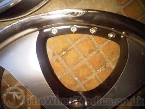 002. Audi Q7. 22'' Chrome Dish Bent and Dented