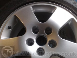 002. Mercedes S Class Alloy- Fully Repaired & Powder Coated