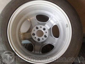 006. Mercedes E Class Alloy- Fully Repaired & Powder Coated